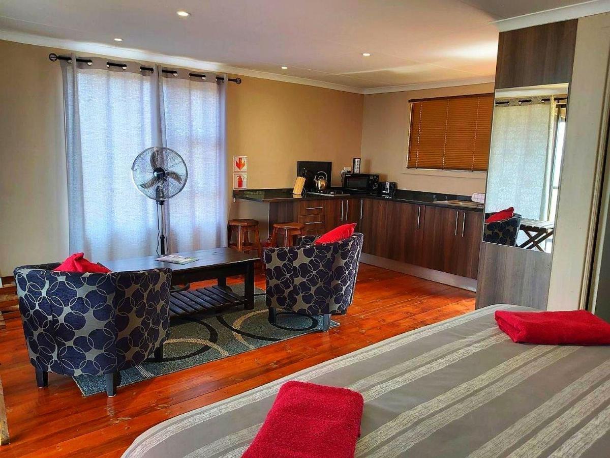 Forest View Cabins Tzaneen Bagian luar foto