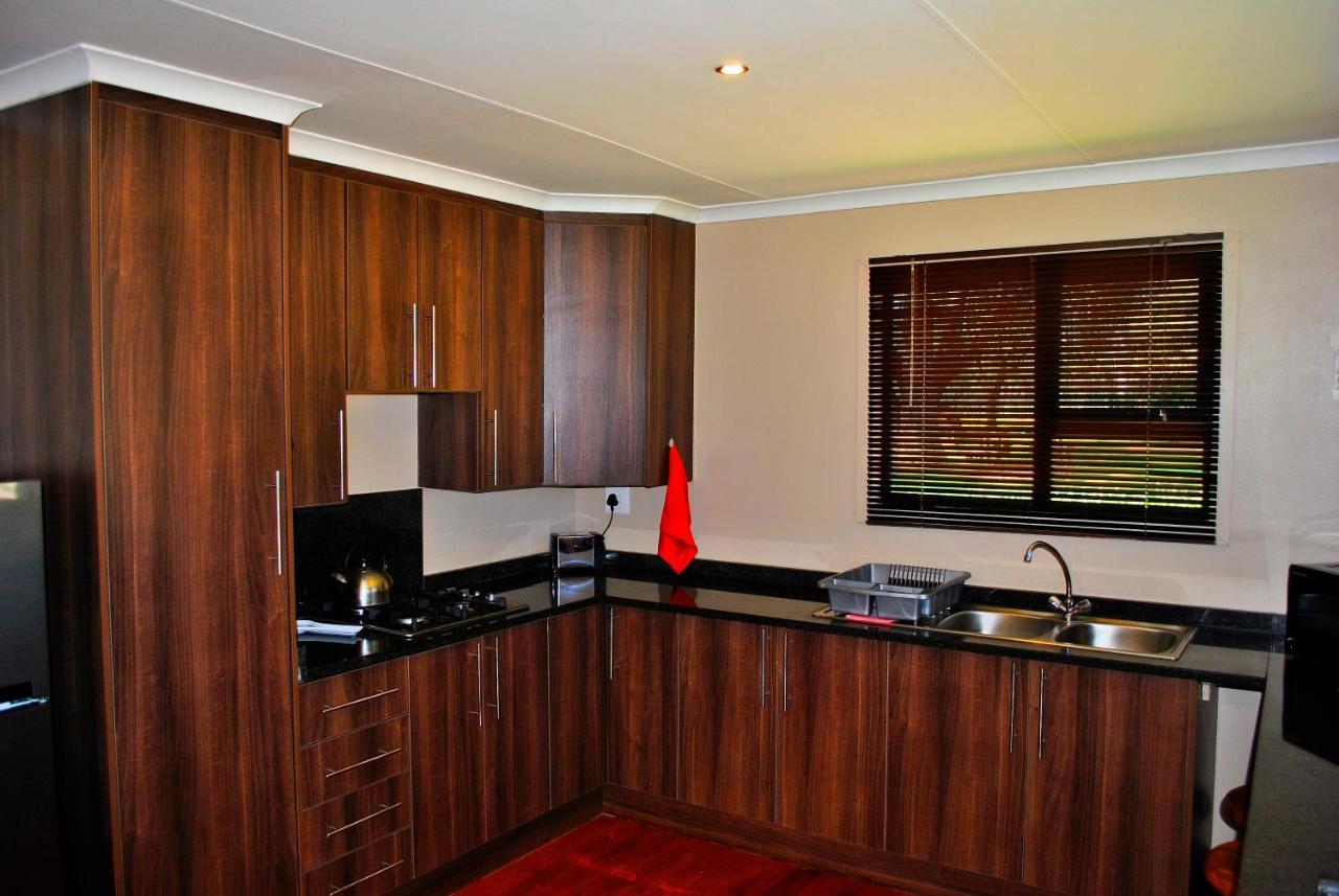 Forest View Cabins Tzaneen Bagian luar foto
