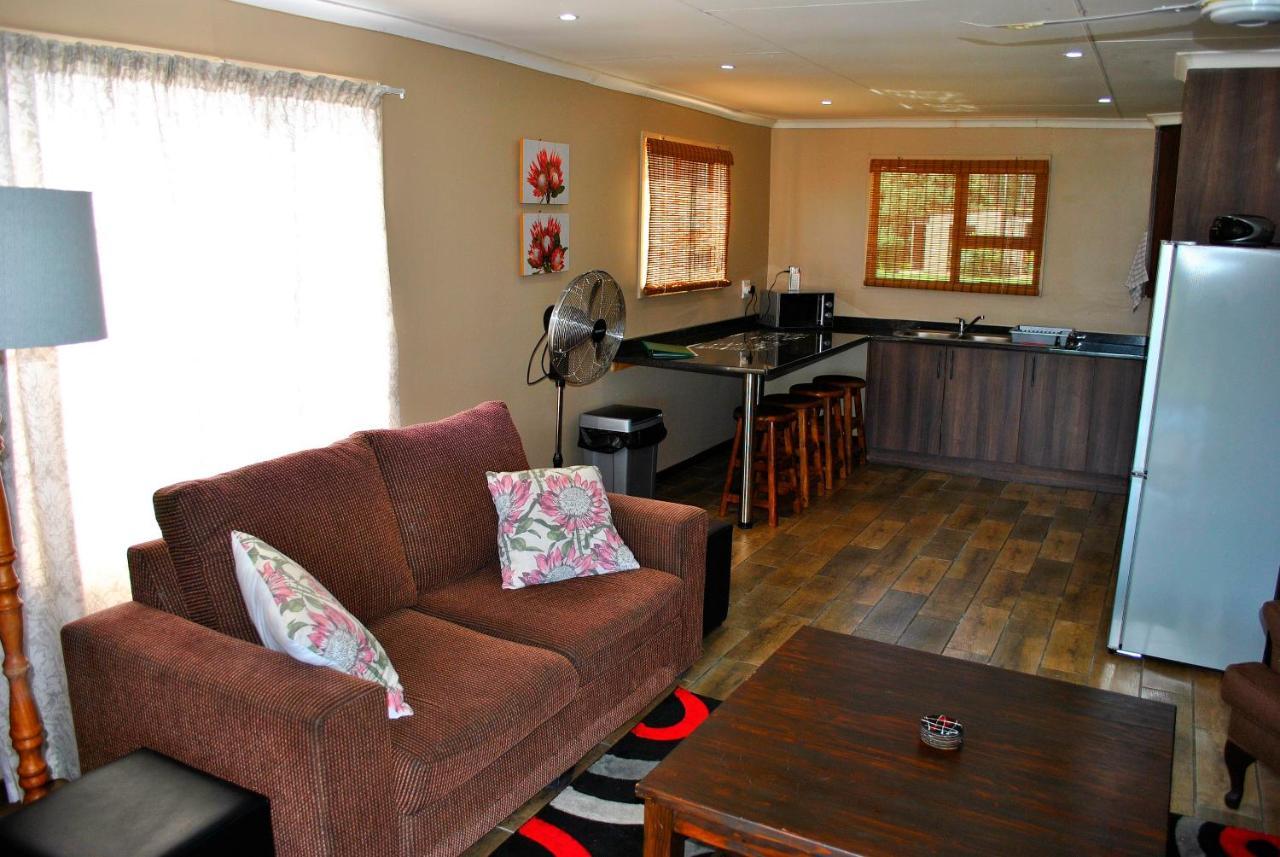 Forest View Cabins Tzaneen Bagian luar foto